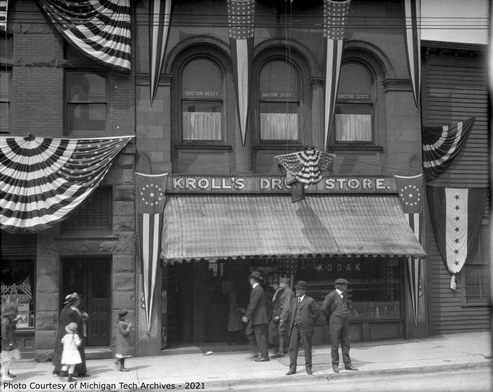 Kroll's Drug Store, Shelden Ave., Houghton<br>Courtesy of Michigan Technological University Archives and Copper Country Historical Collections, Reeder Collection, MS042-063-Z-618